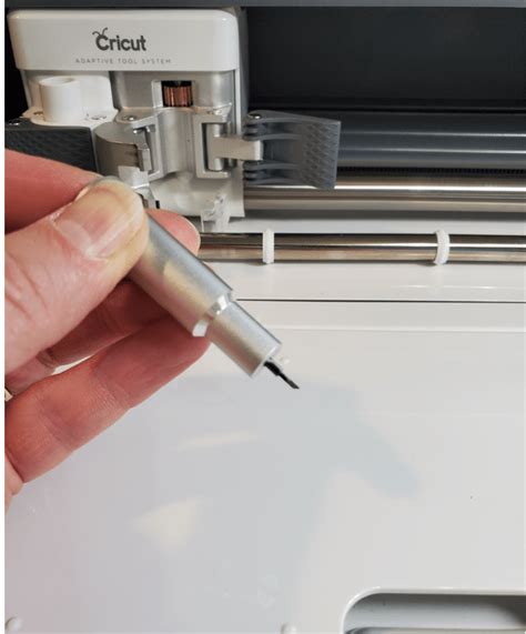 replacing blade on Cricut maker